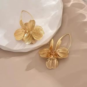 Vintage Flower Hoop Earring |Gold